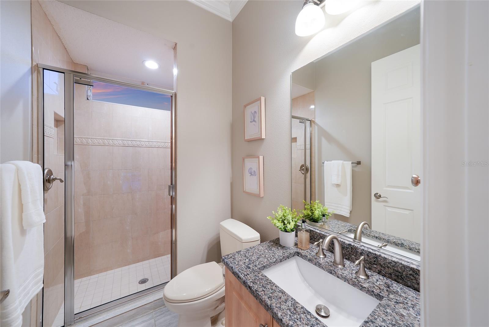8122 Lone Tree Gln Property Photo 29
