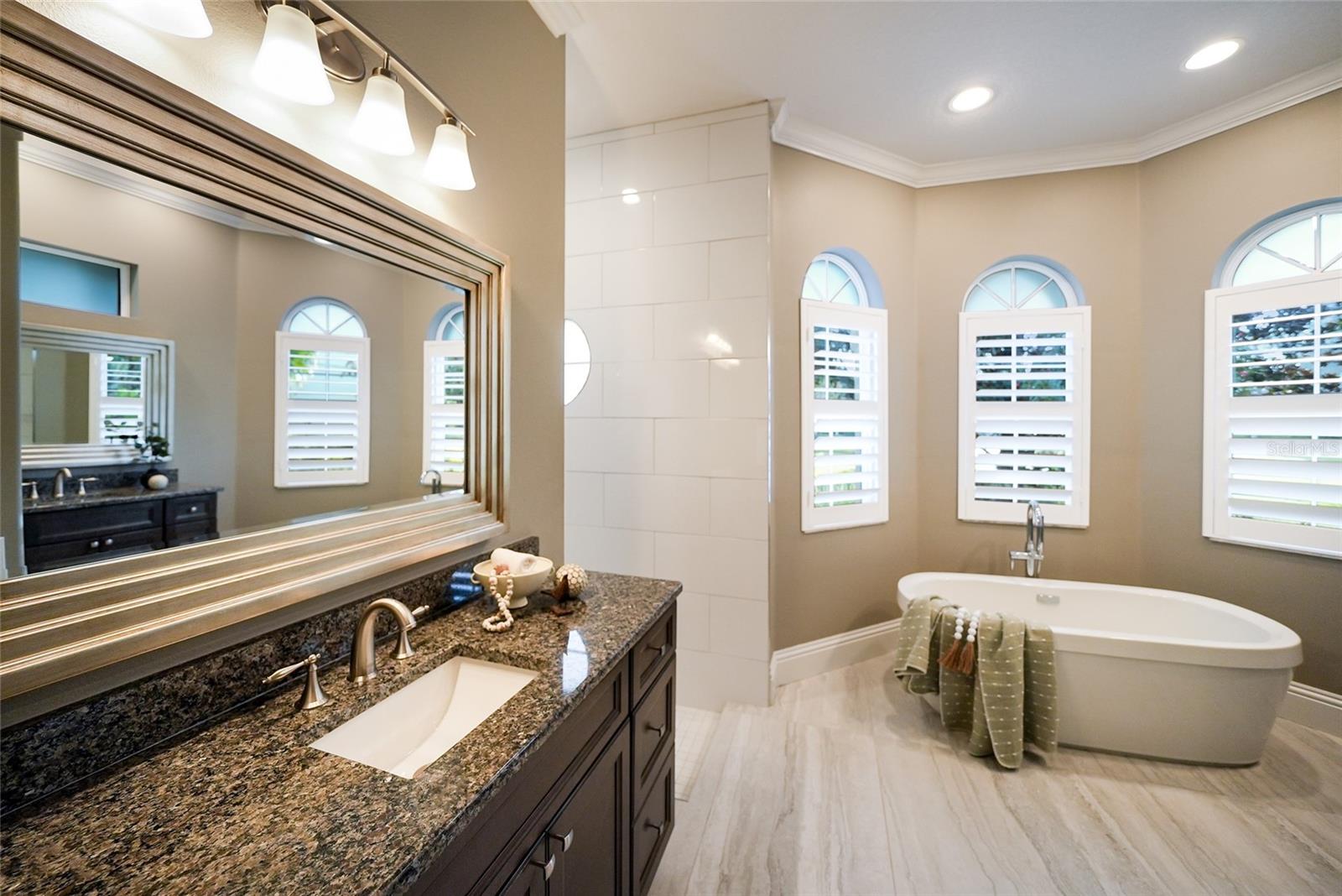 8122 Lone Tree Gln Property Photo 35