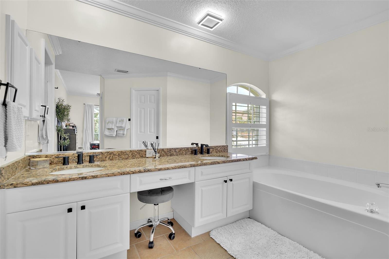 6817 Corral Cir Property Photo 24