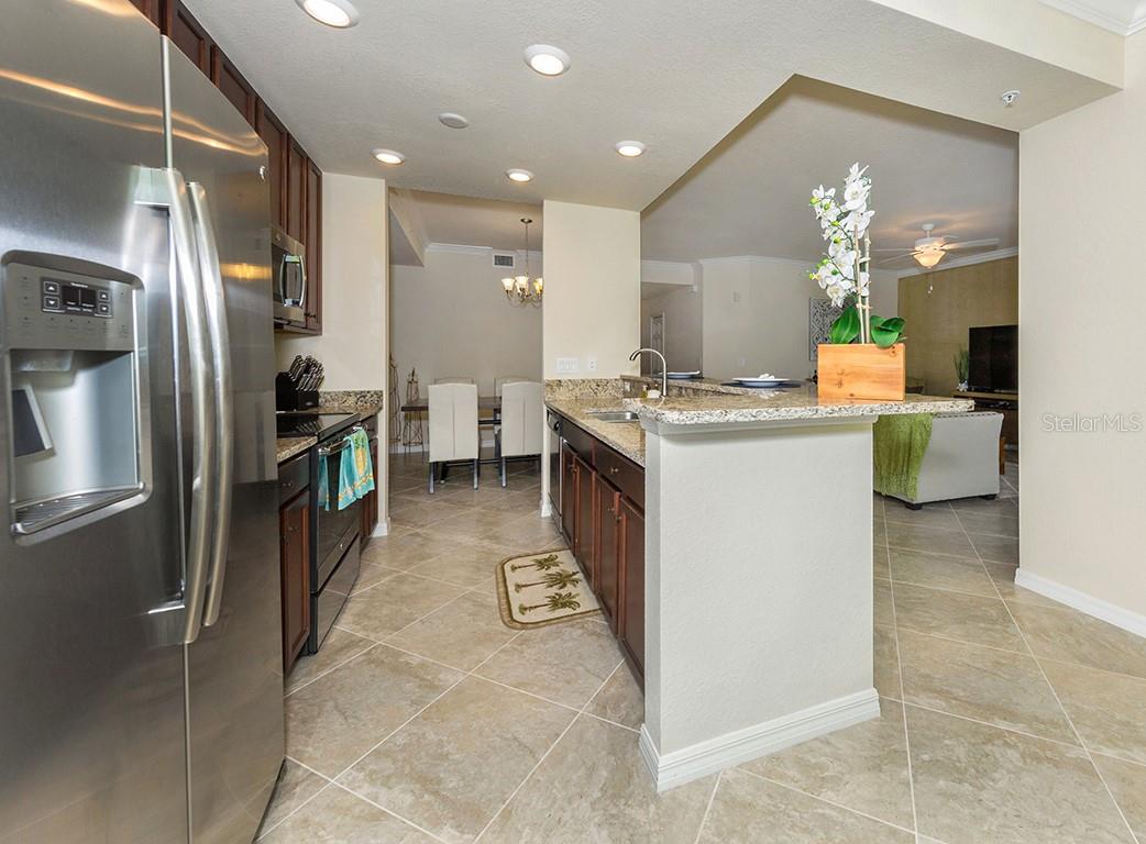 5548 Palmer Cir #103 Property Photo 13