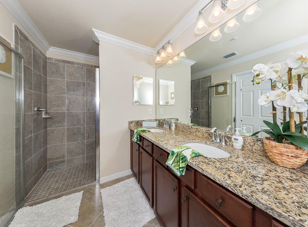 5548 Palmer Cir #103 Property Photo 18