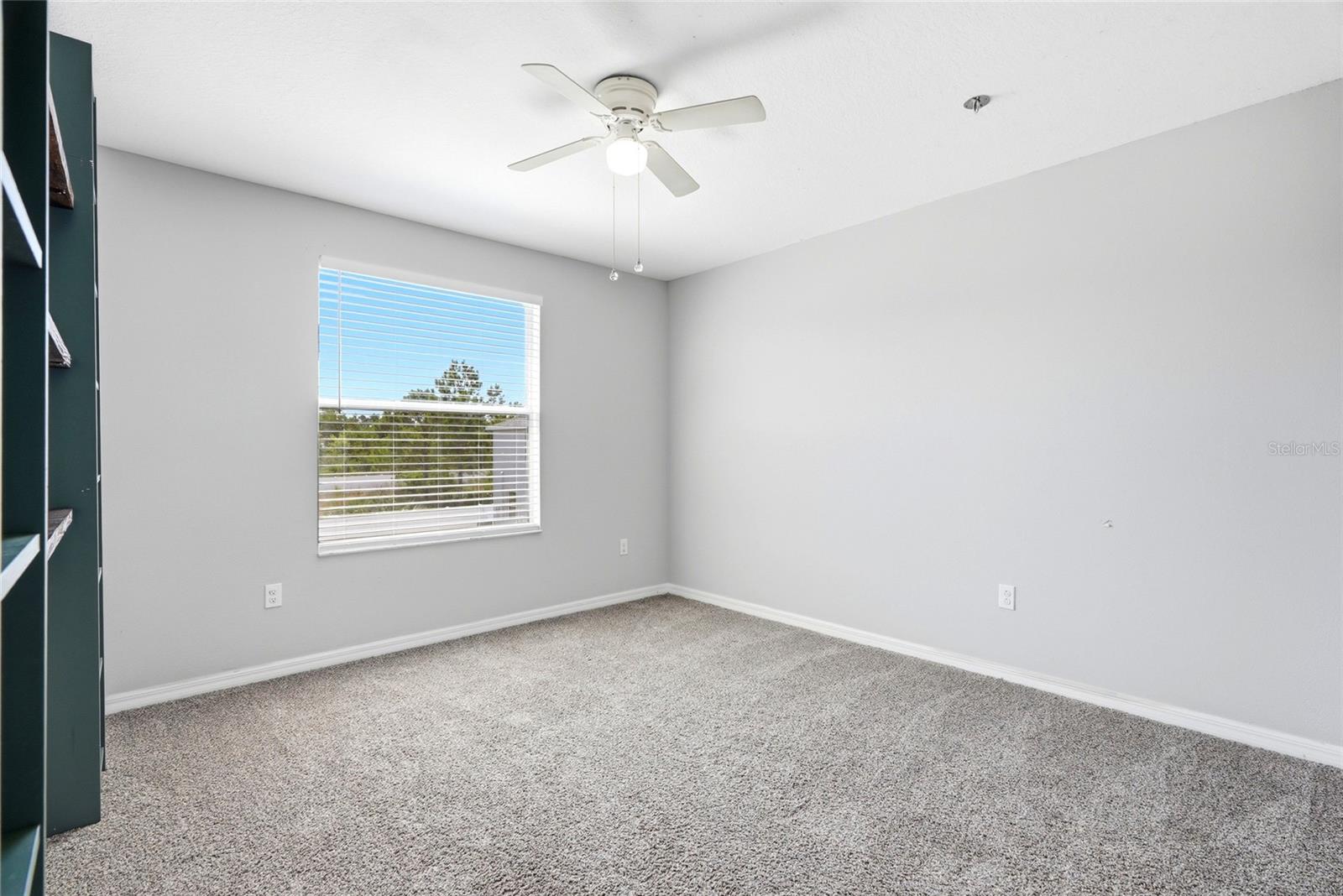 909 Meadow Glade Dr Property Photo 34
