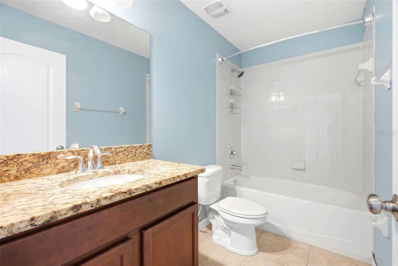 909 Meadow Glade Dr Property Photo 38