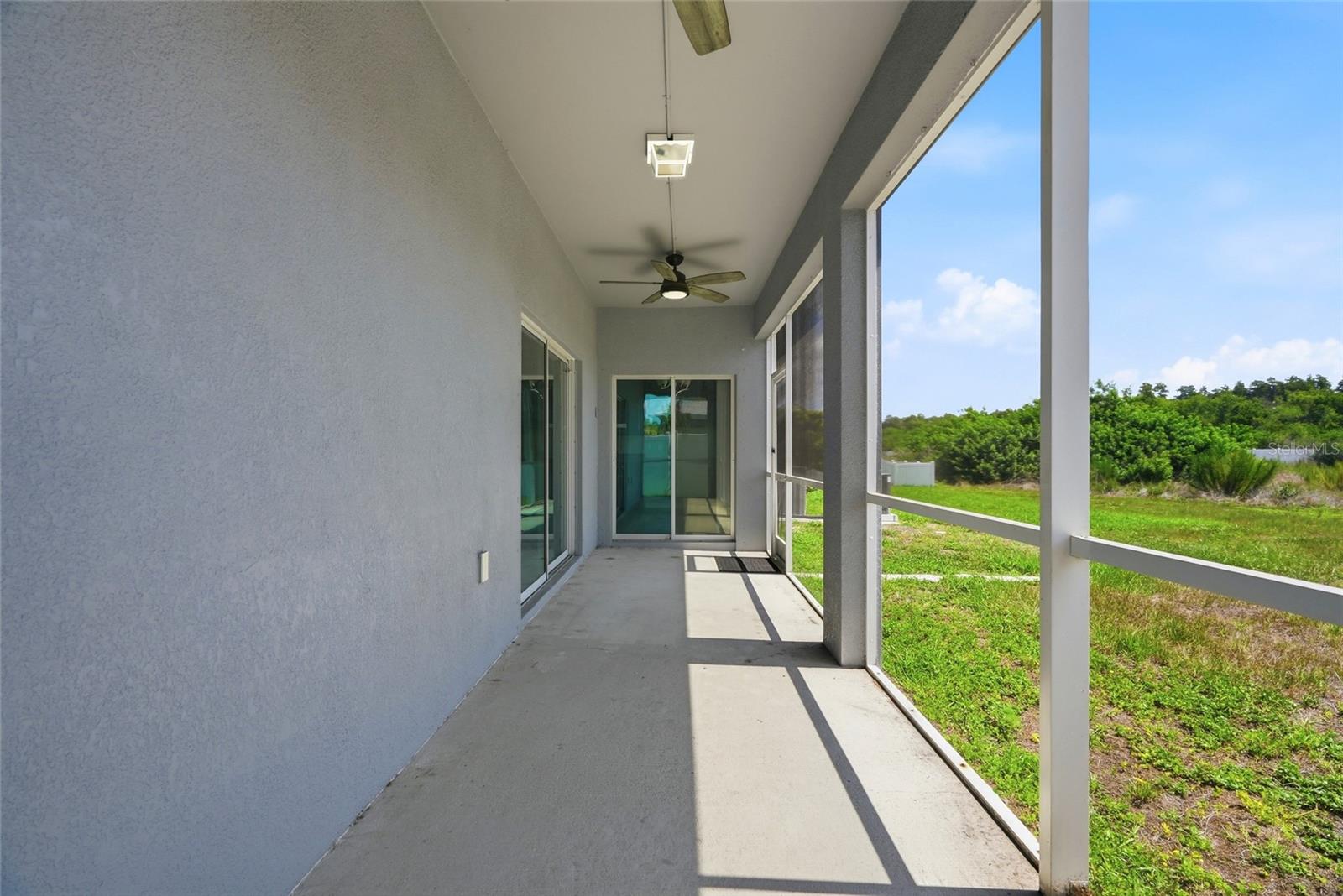 909 Meadow Glade Dr Property Photo 47
