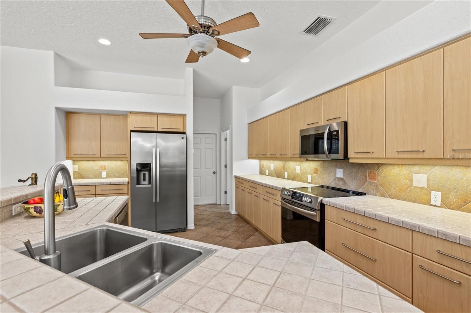 7373 S Serenoa Dr Property Photo 24