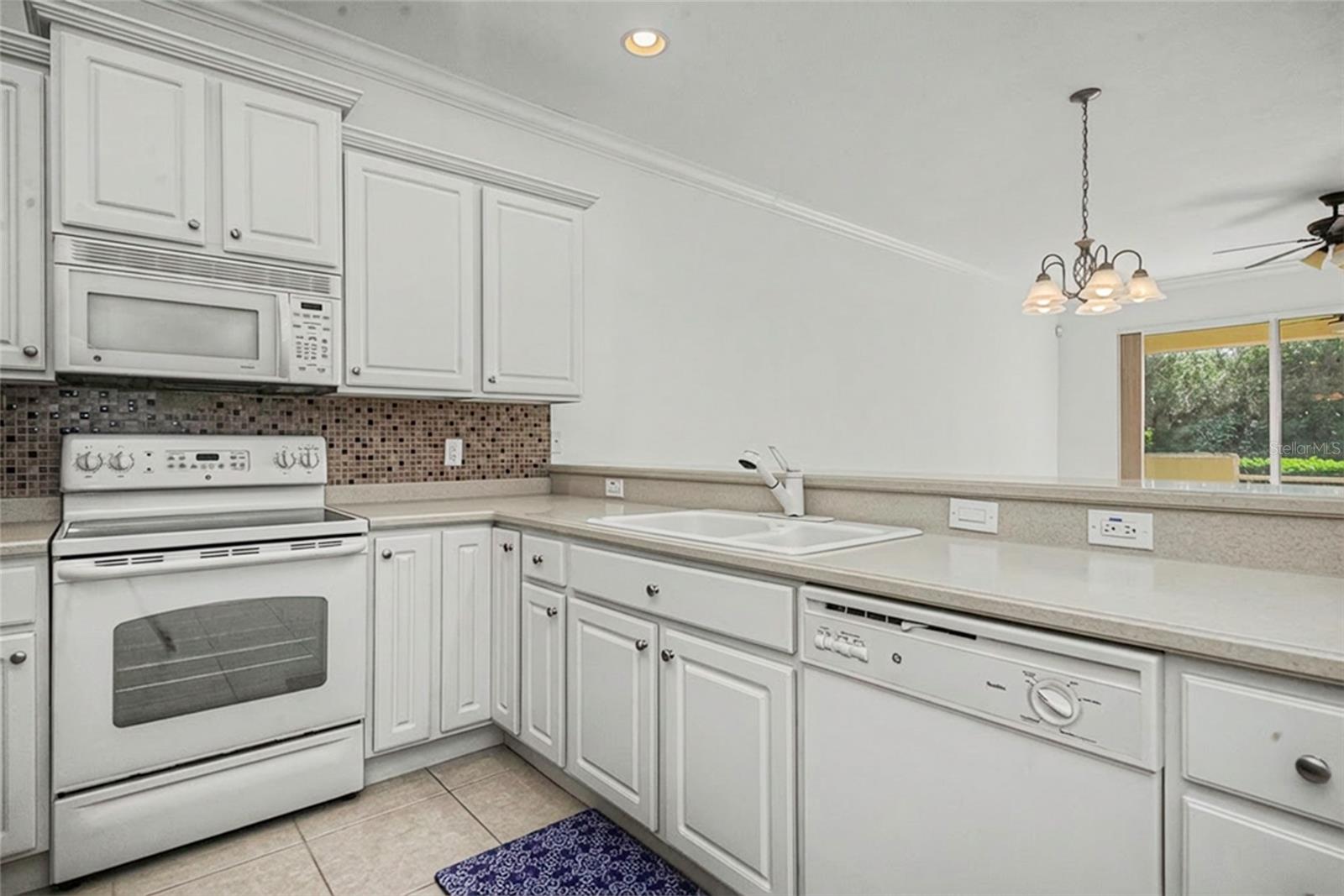 11443 52nd Ct E Property Photo 6