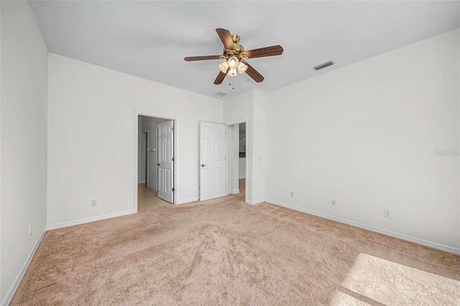 11443 52nd Ct E Property Photo 12