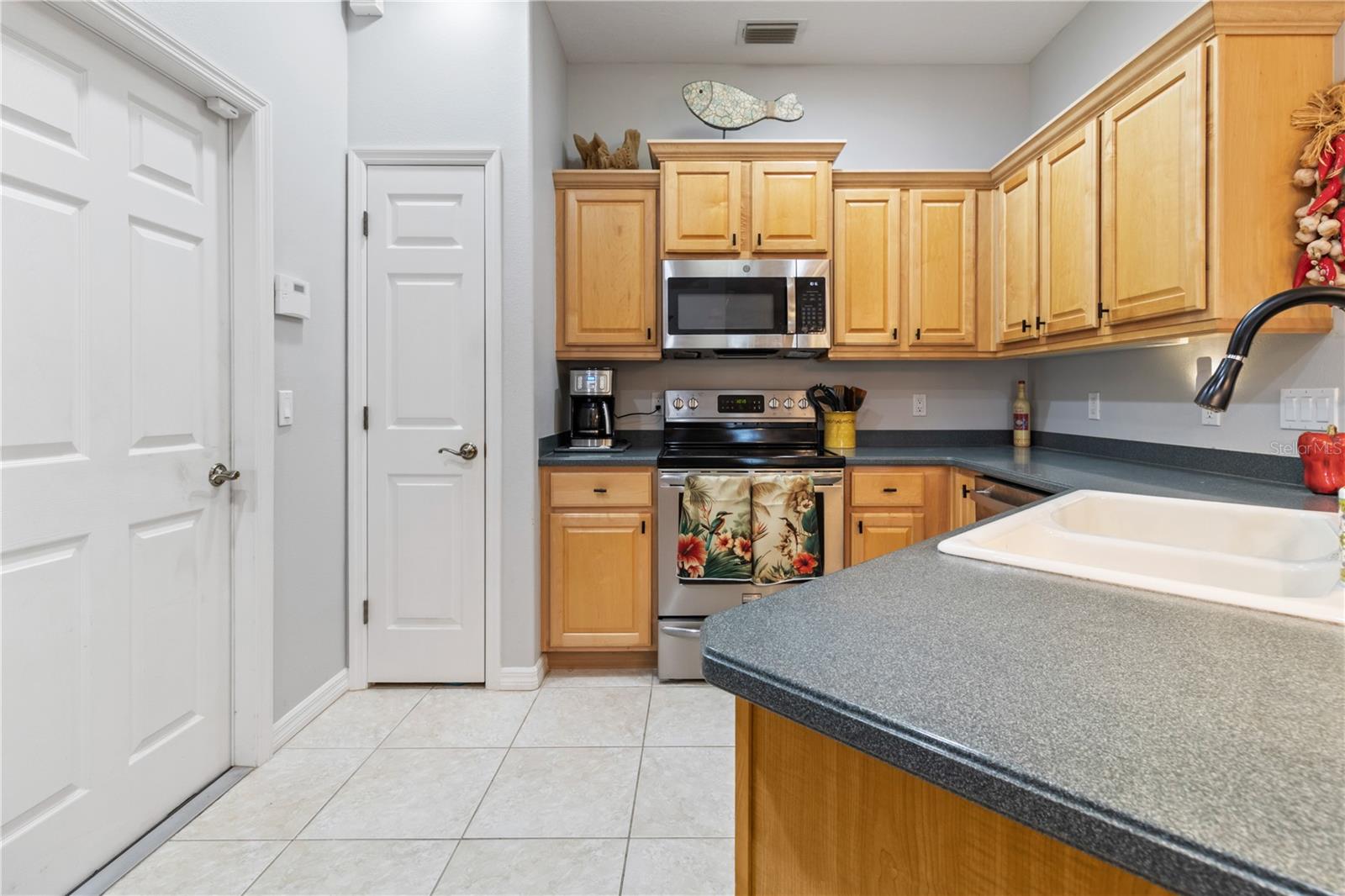 1415 Millbrook Cir Property Photo 12