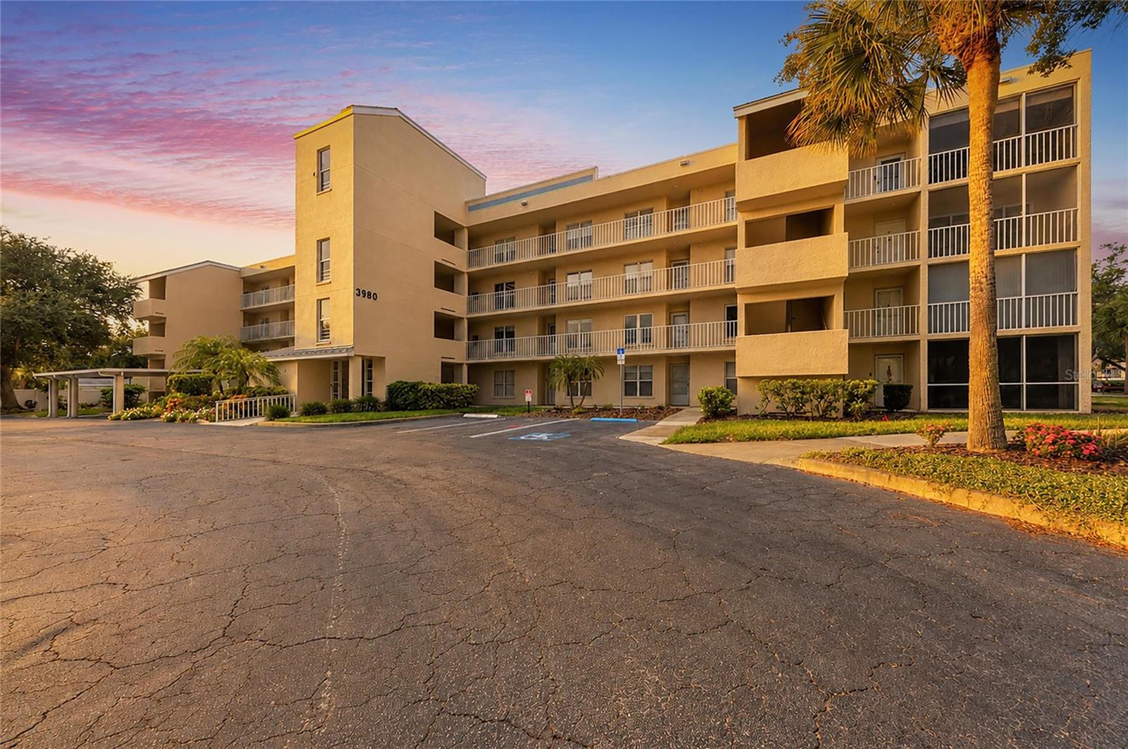 3980 IRONWOOD CIR #301
