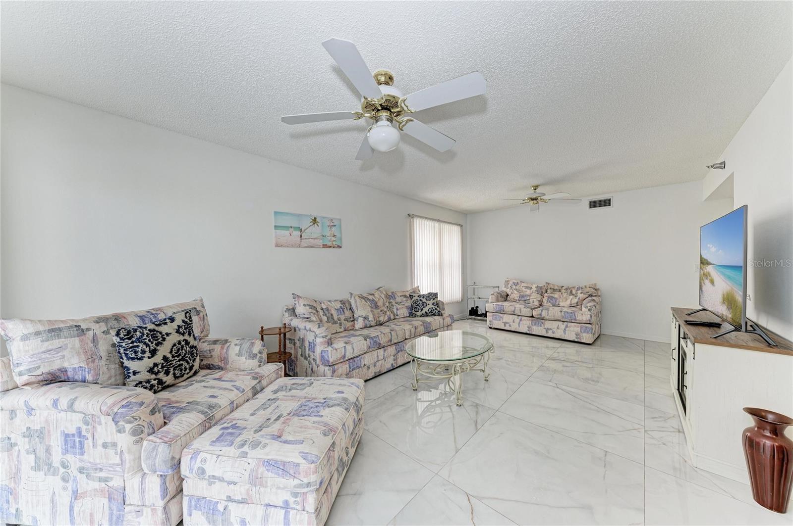 3980 Ironwood Cir #301 Property Photo 6