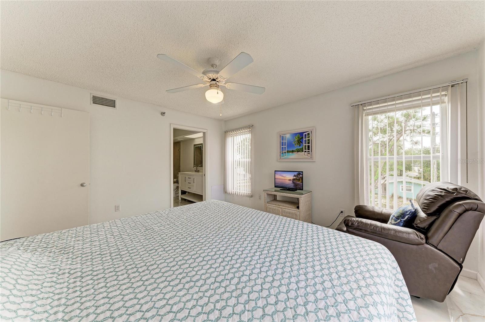 3980 Ironwood Cir #301 Property Photo 21