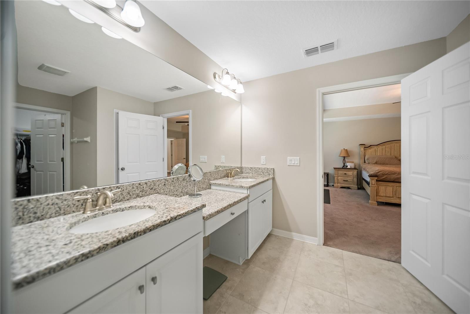 11438 Acacia Grove Ln Property Photo 27