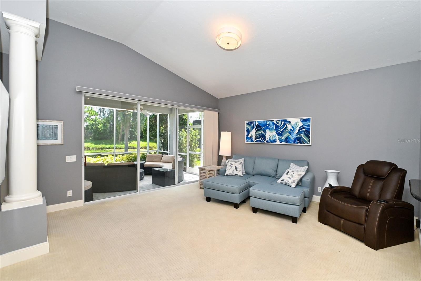 7131 Kensington Ct Property Photo 8