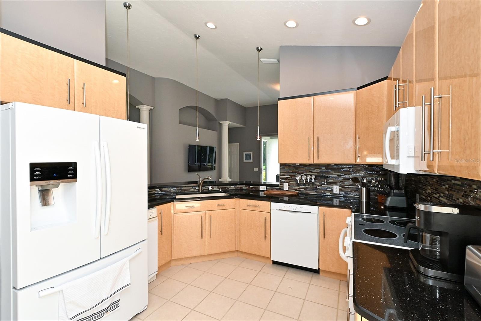 7131 Kensington Ct Property Photo 16