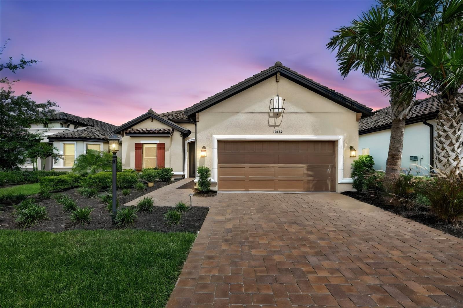 10132 Silent Night Ln Property Photo 1