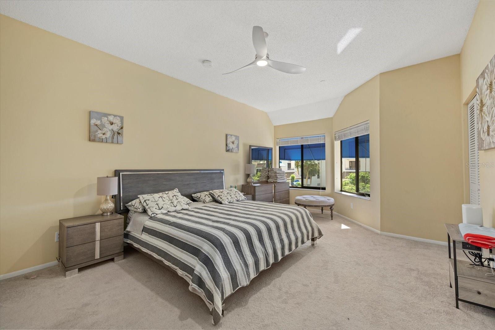 2012 Harbourside Dr #2102 Property Photo 14
