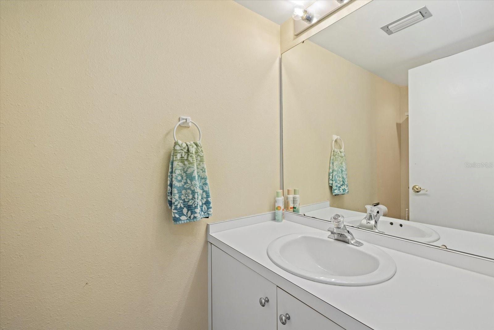 2012 Harbourside Dr #2102 Property Photo 28