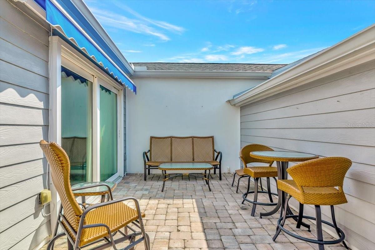 1240 Spoonbill Landings Cir Property Photo 7