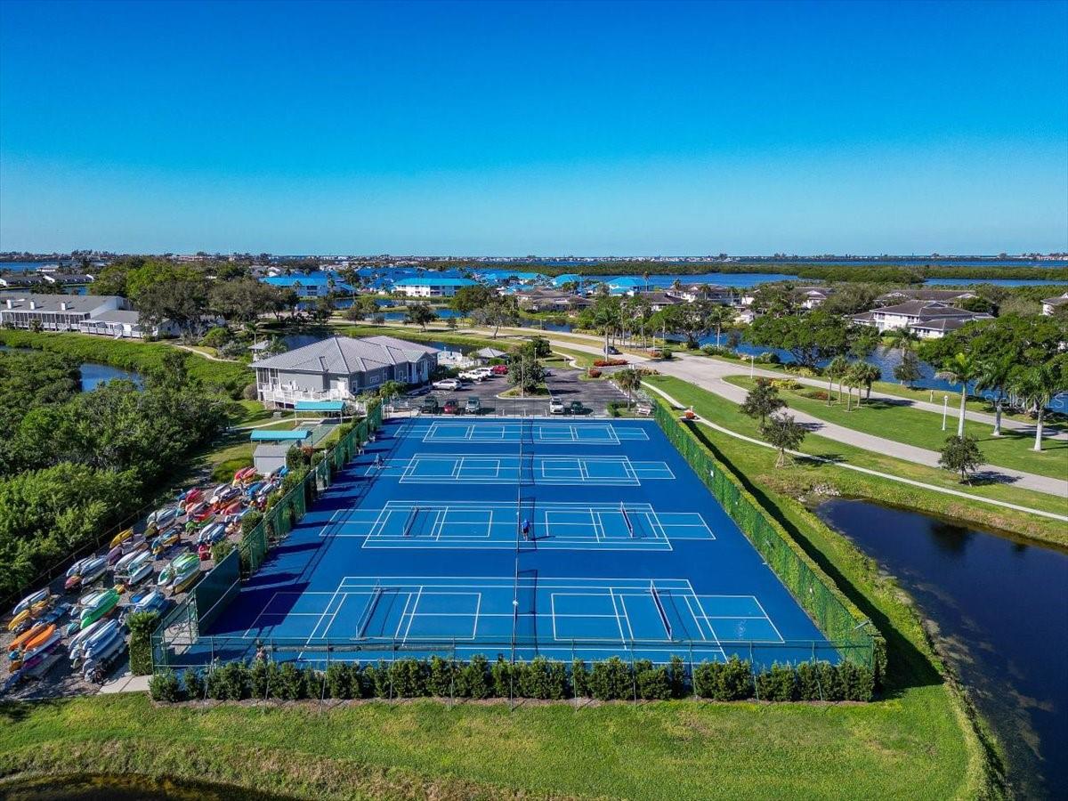 1240 Spoonbill Landings Cir Property Photo 67