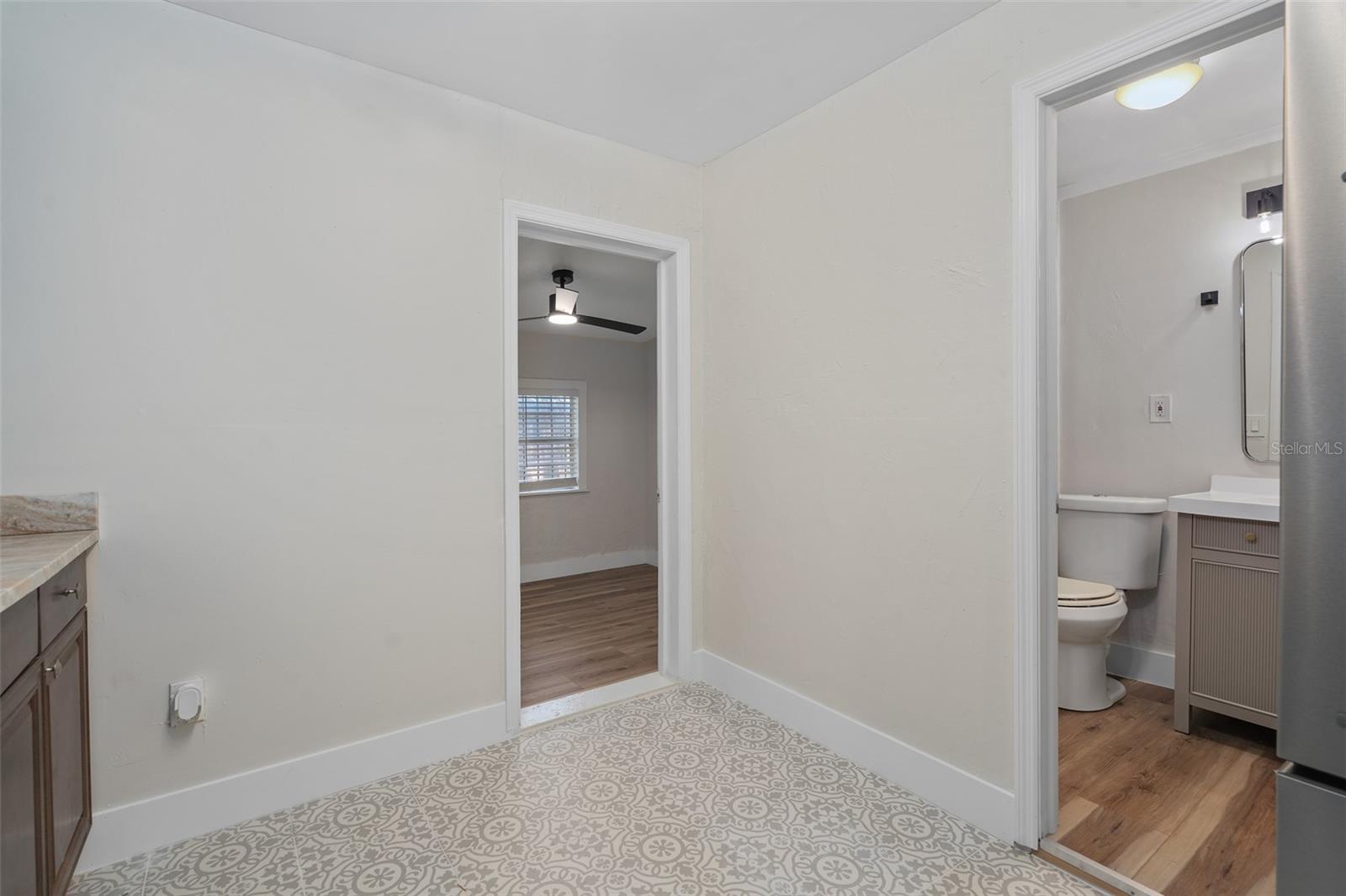 914 26th St Property Photo 14