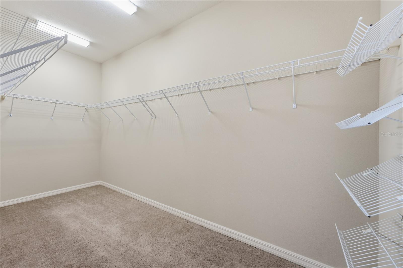 1346 Grantham Dr Property Photo 19