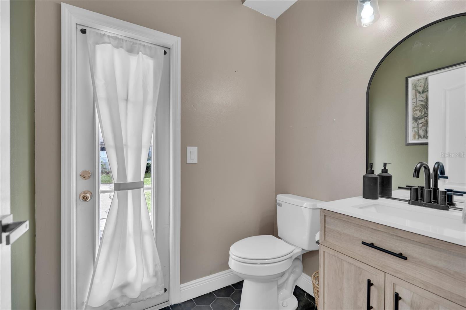 1250 Loretto Cir Property Photo 24