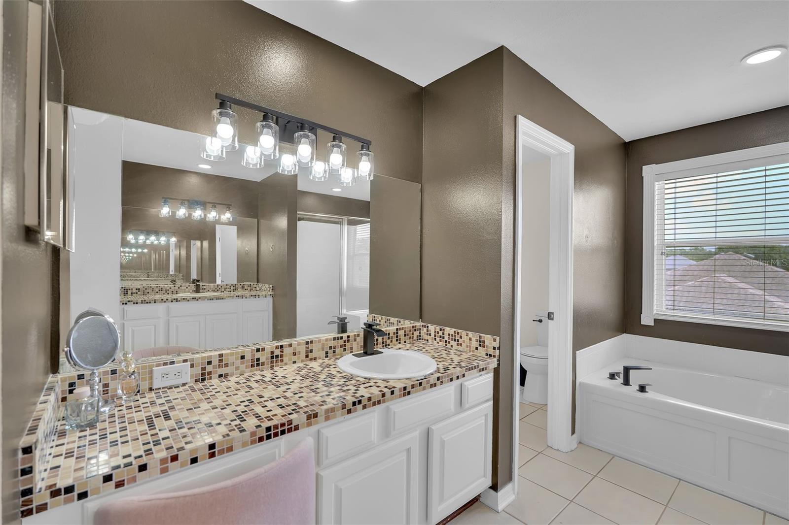 1250 Loretto Cir Property Photo 31