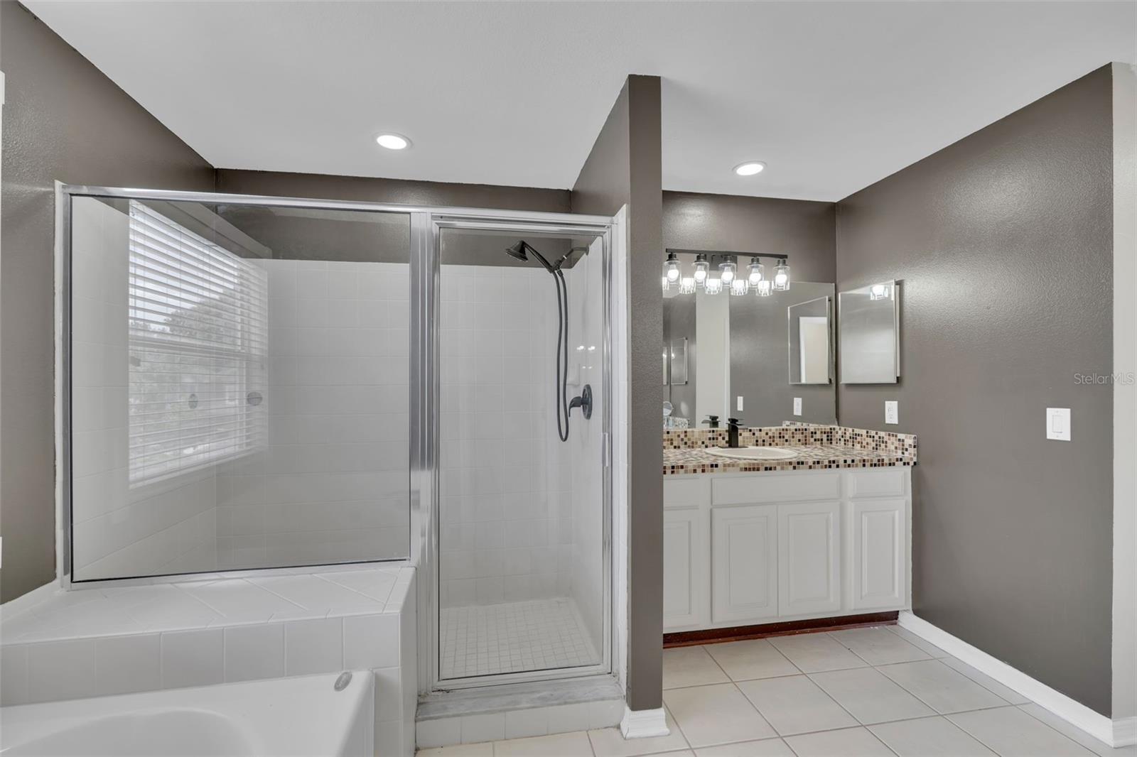1250 Loretto Cir Property Photo 33