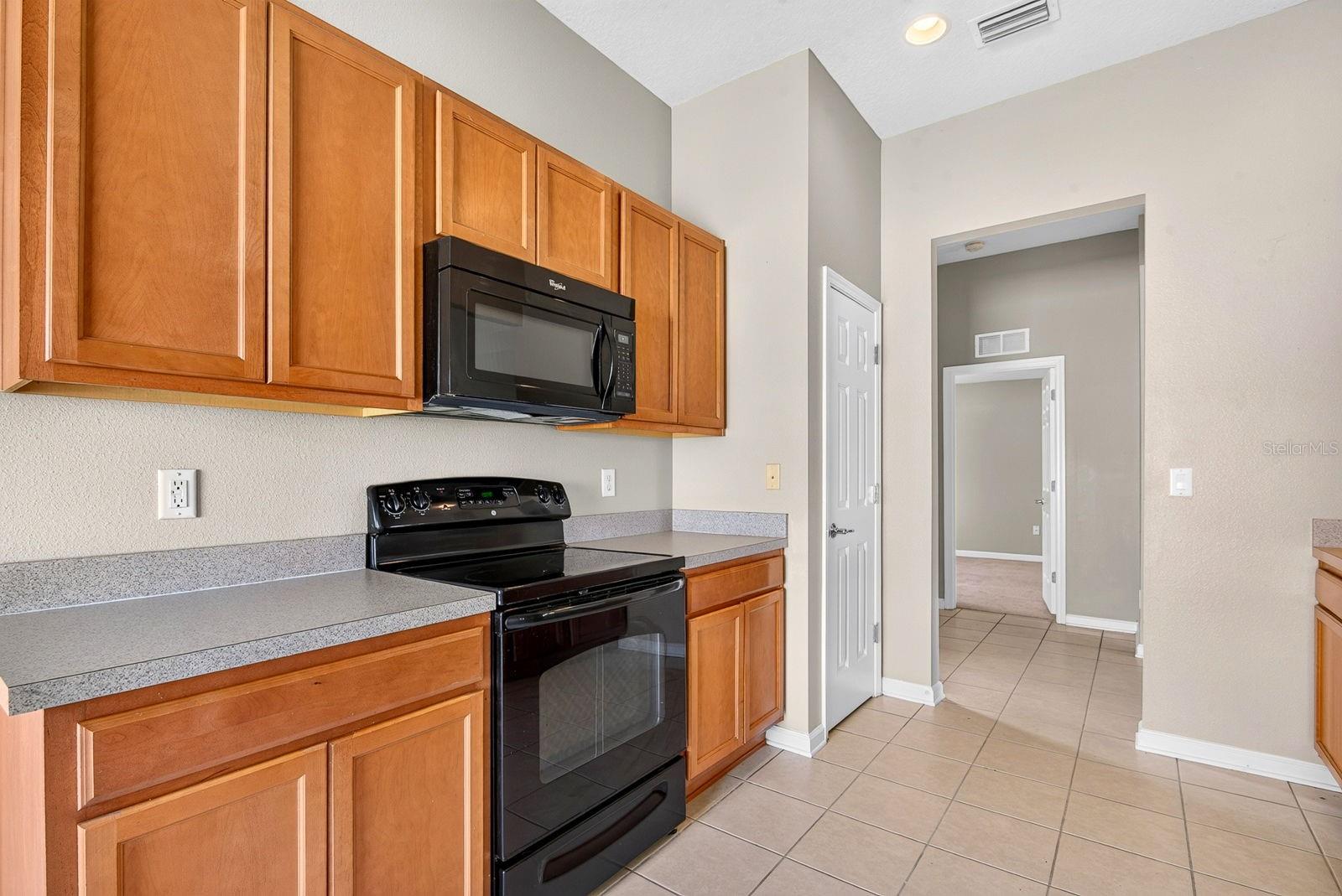 9784 50th Street Cir E Property Photo 6