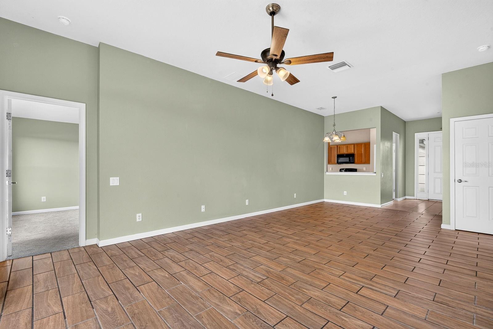 9784 50th Street Cir E Property Photo 14