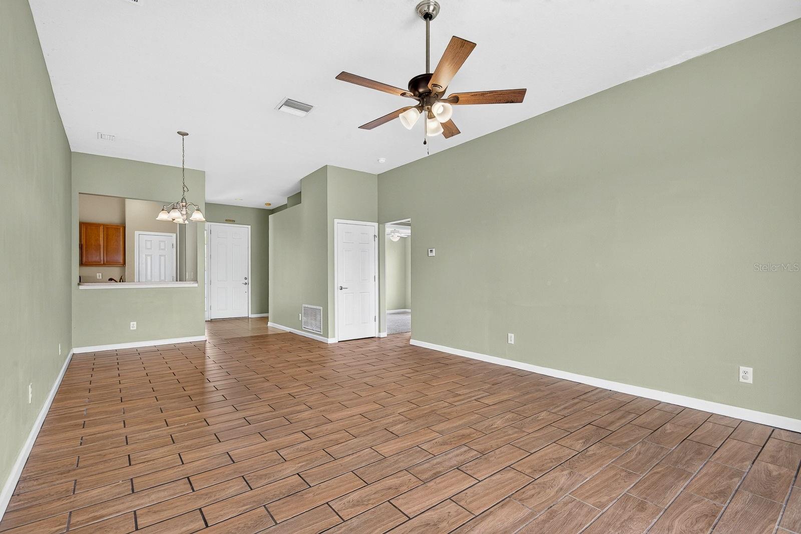 9784 50th Street Cir E Property Photo 16