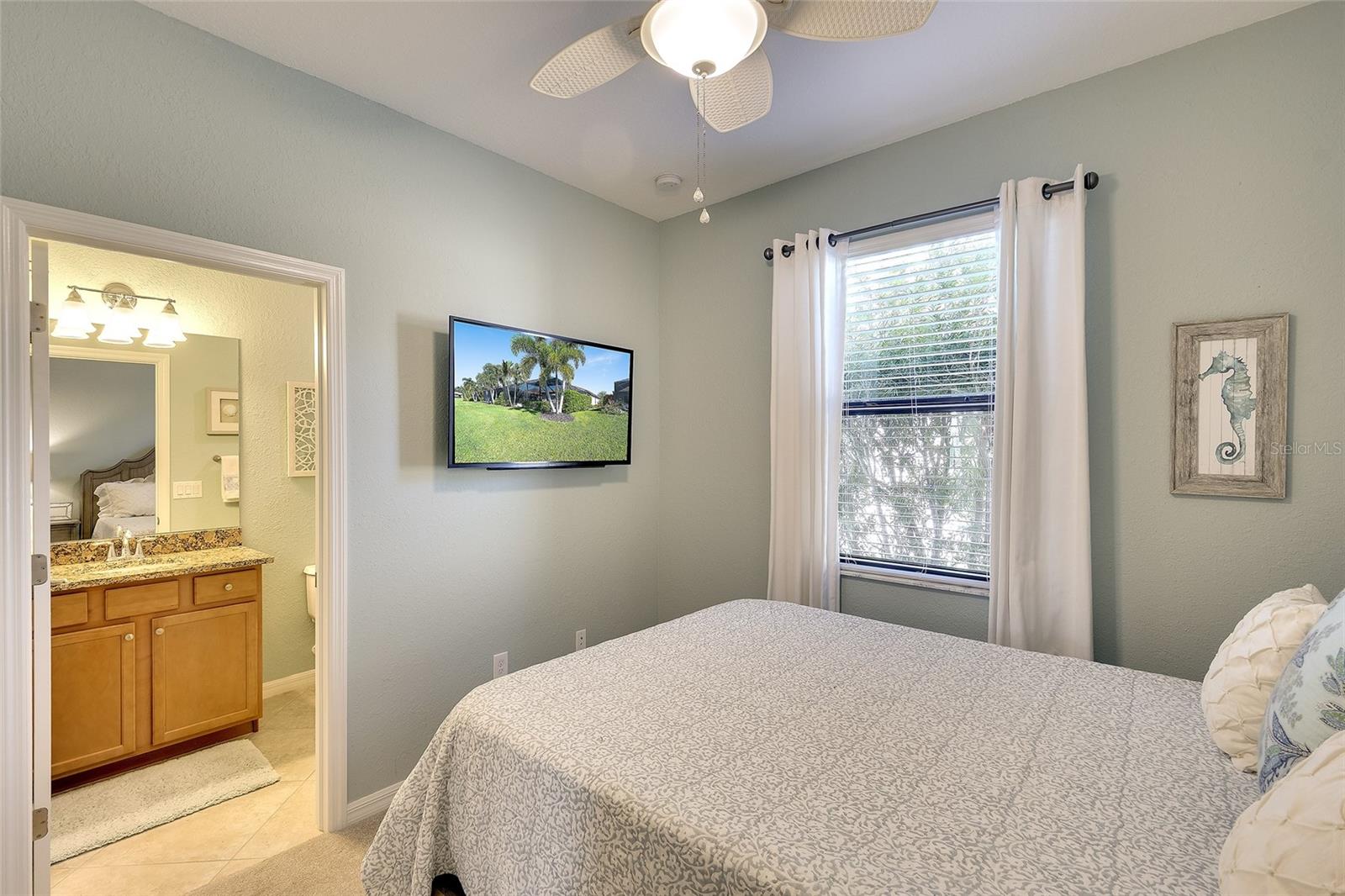 7130 Quiet Creek Dr Property Photo 23