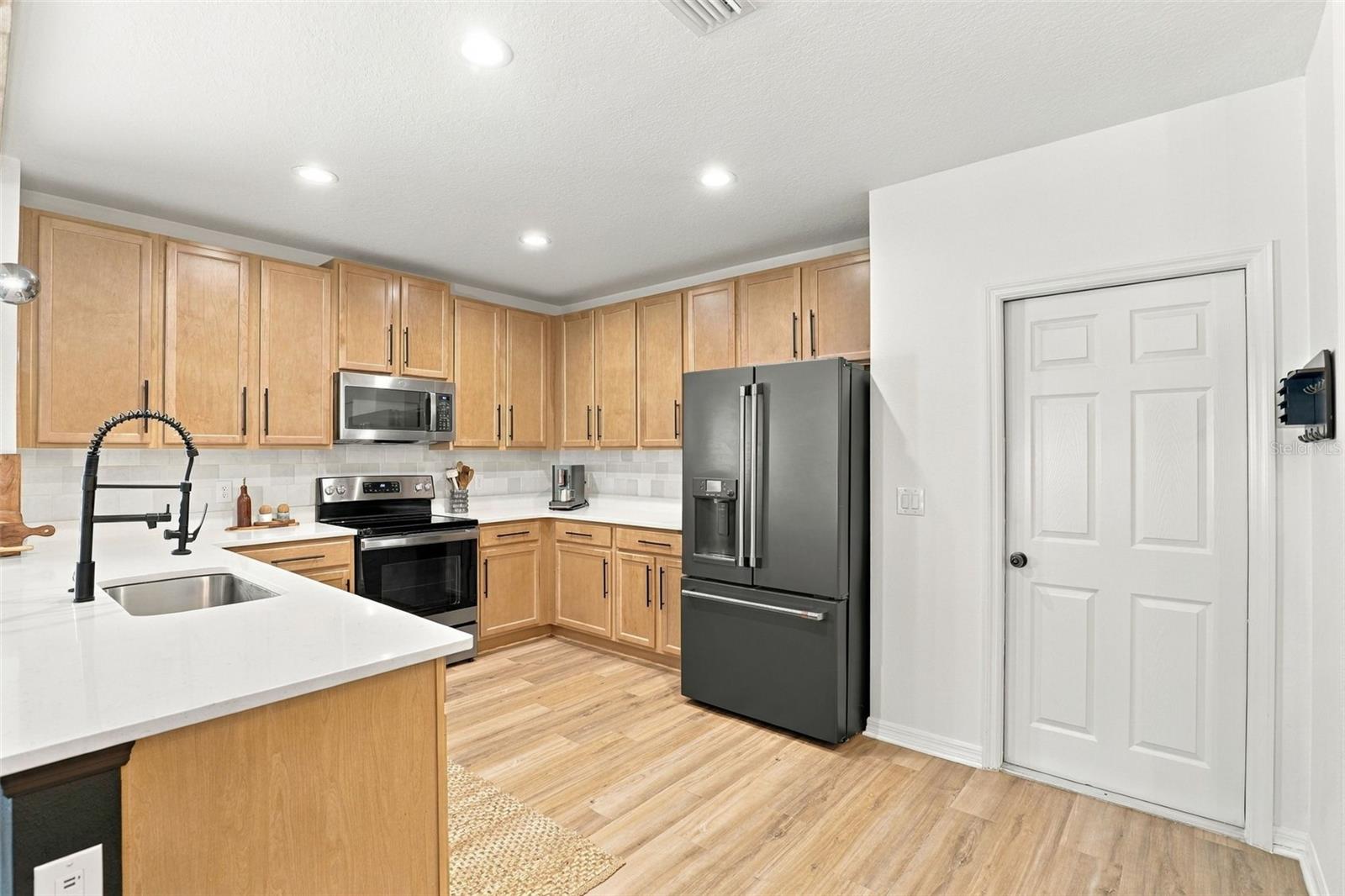 5501 Sabal Dr Property Photo 15
