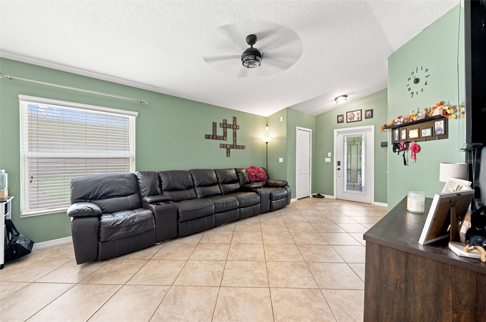 1111 Seminole Sky Dr Property Photo 7