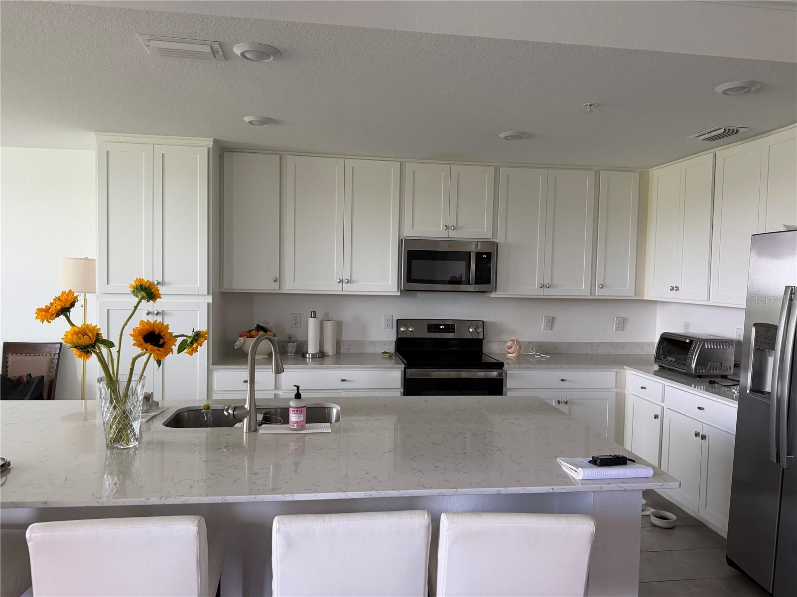 18008 Gawthrop Dr #302 Property Photo 5