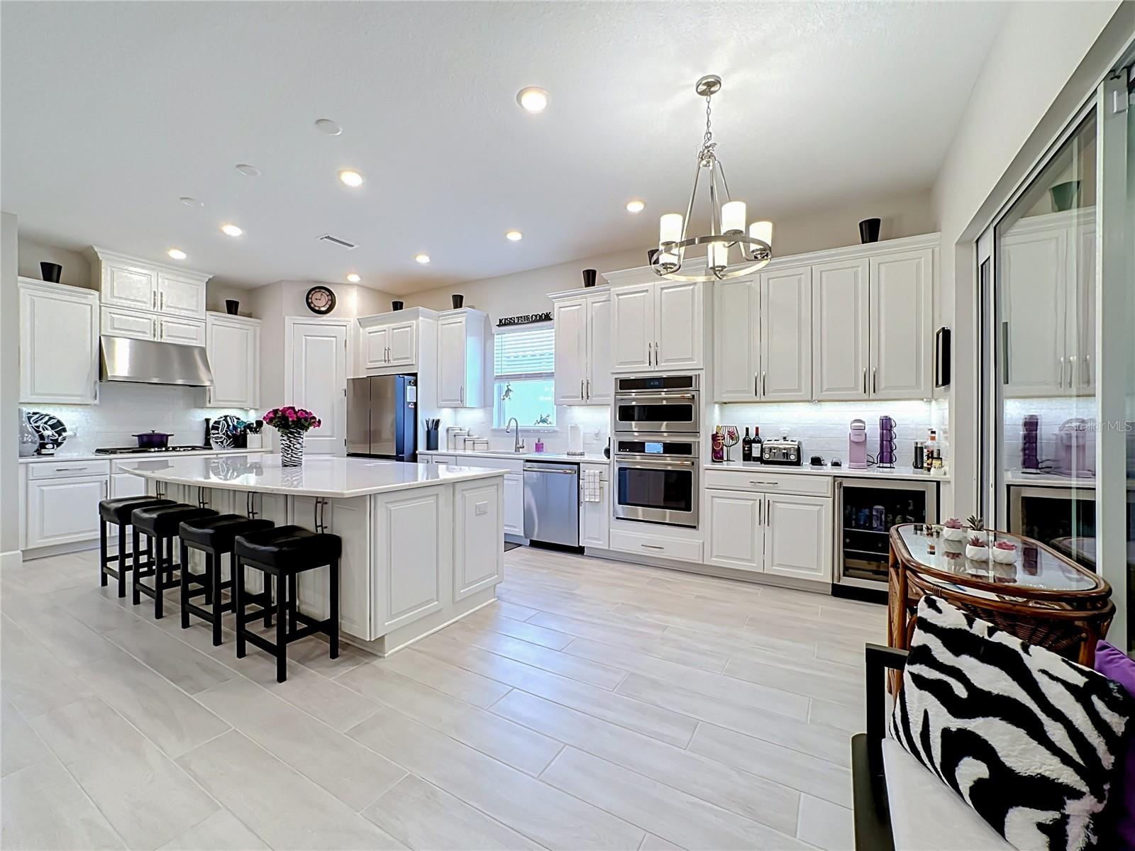 6145 Grandview Hill Ct Property Photo 8