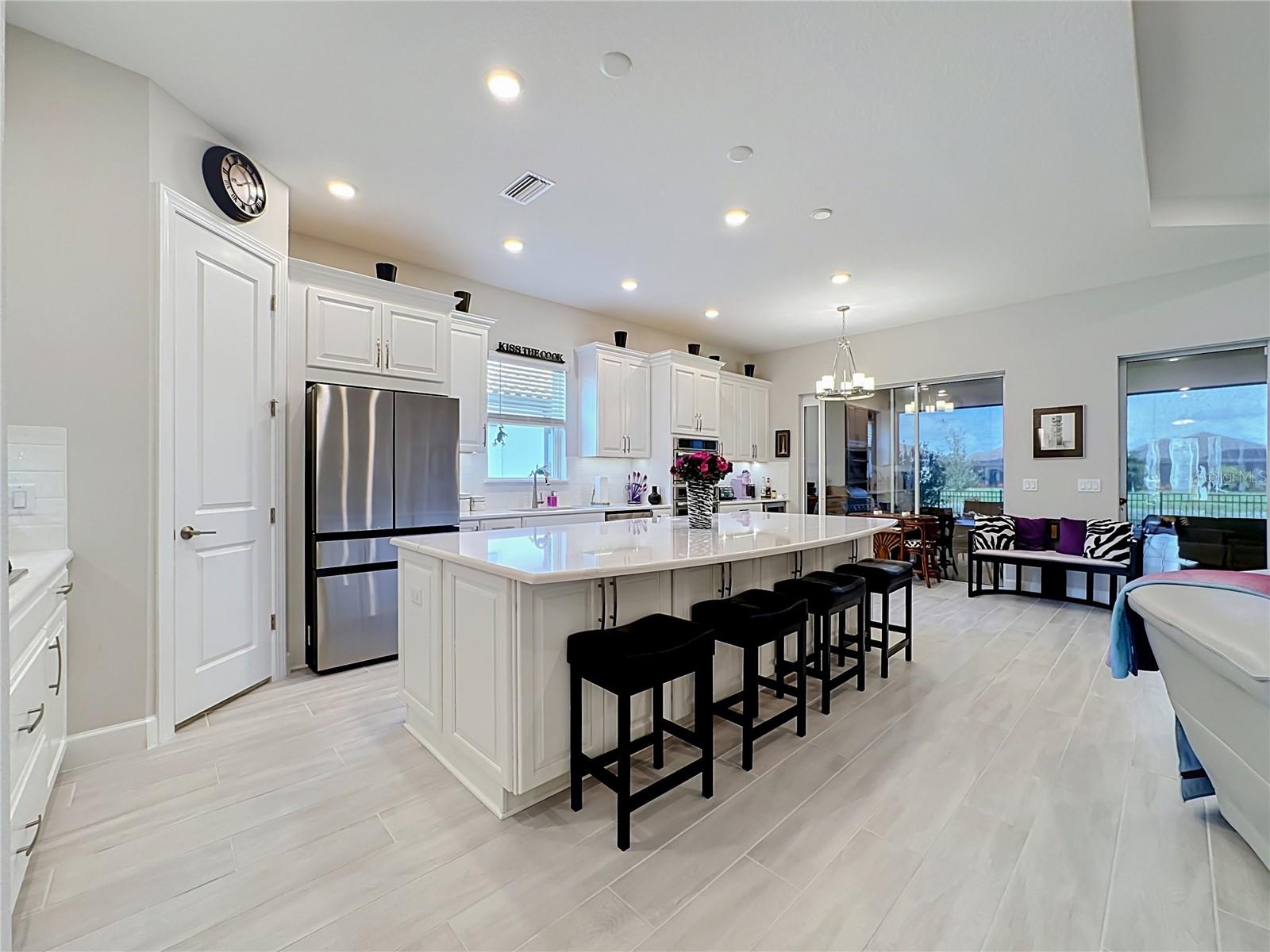 6145 Grandview Hill Ct Property Photo 9