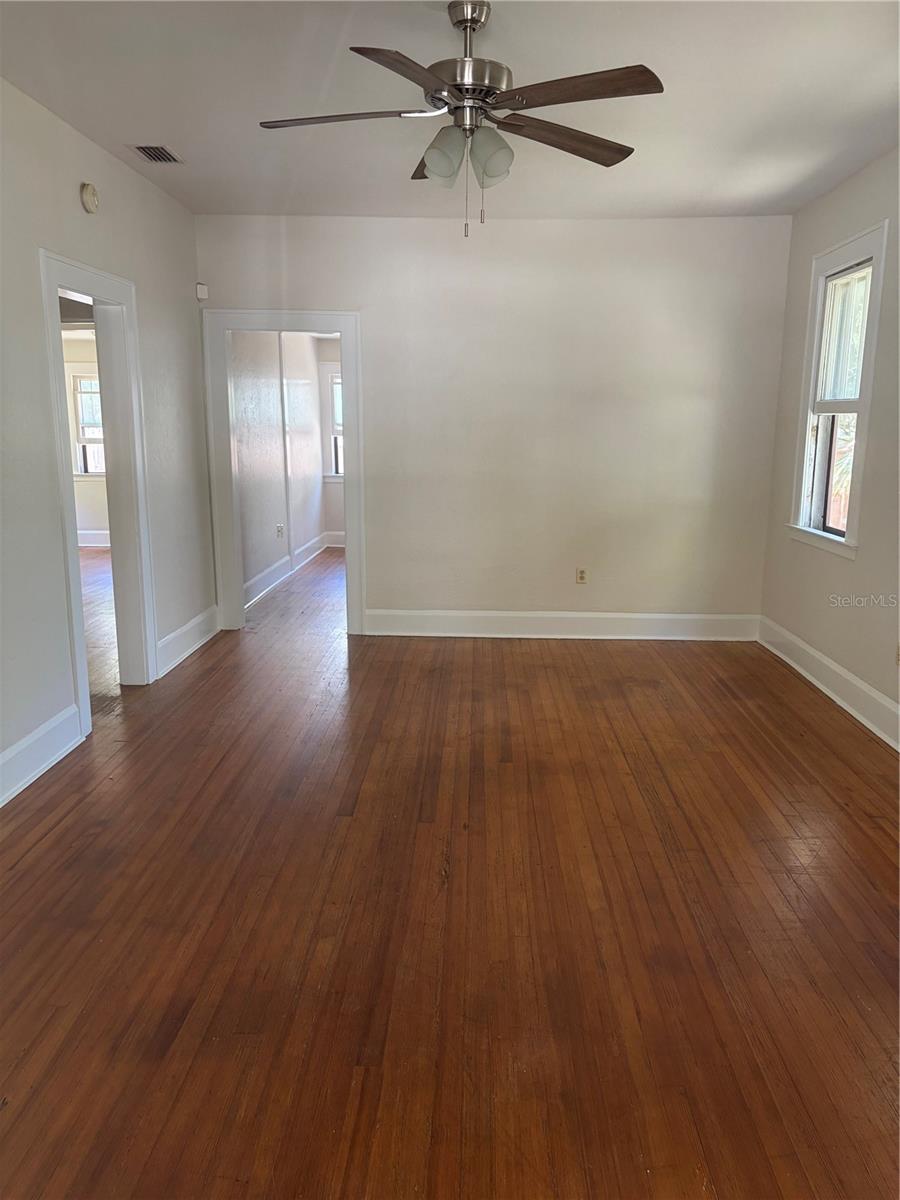 1555 7th St Property Photo 3