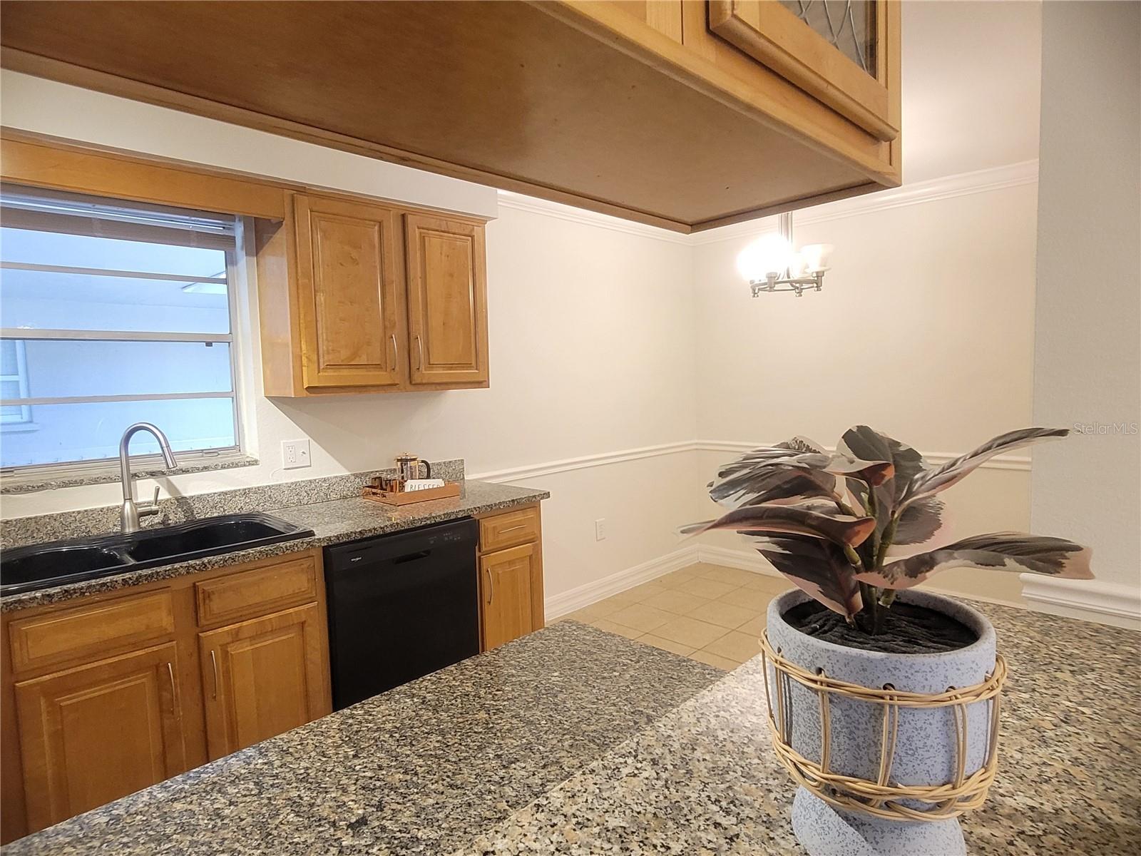3360 S Osprey Ave #201b Property Photo 4