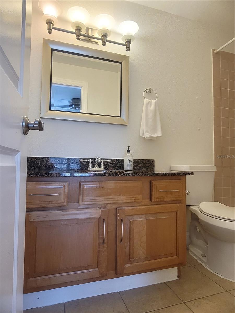 3360 S Osprey Ave #201b Property Photo 12