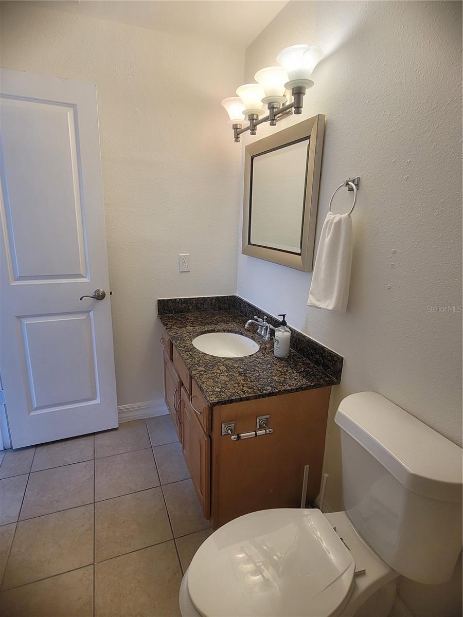 3360 S Osprey Ave #201b Property Photo 13