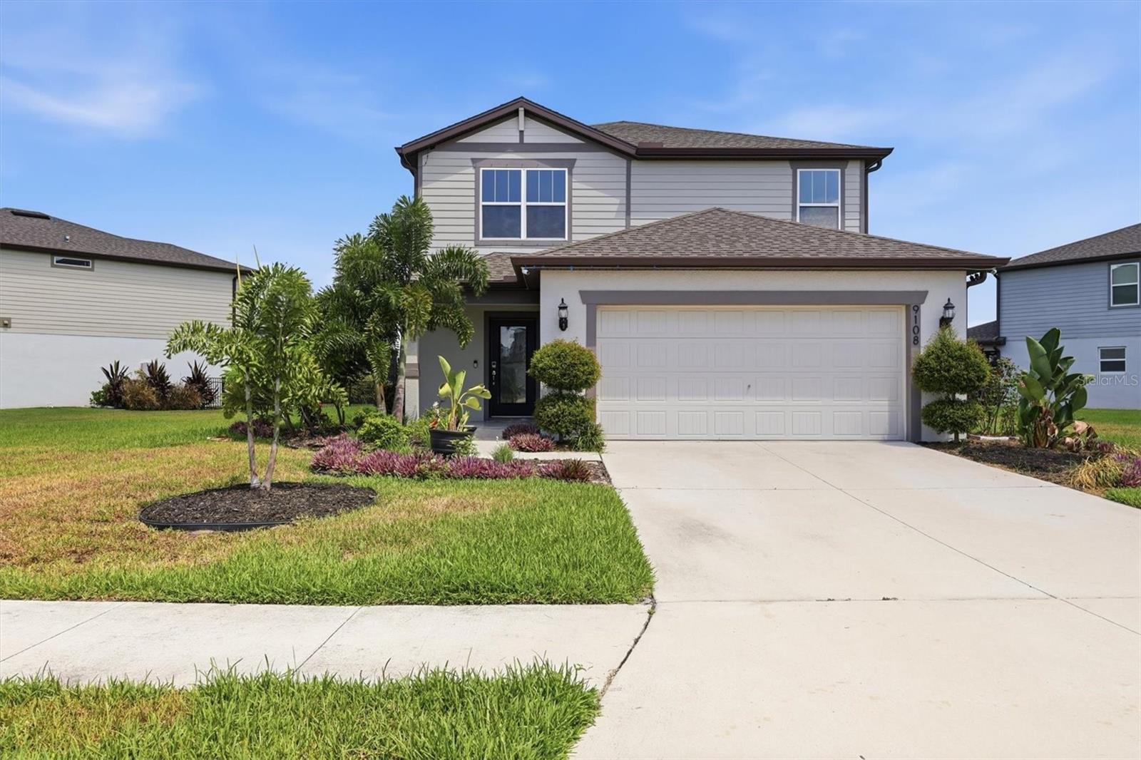 9108 ROYAL RIVER CIR Property Photo 1