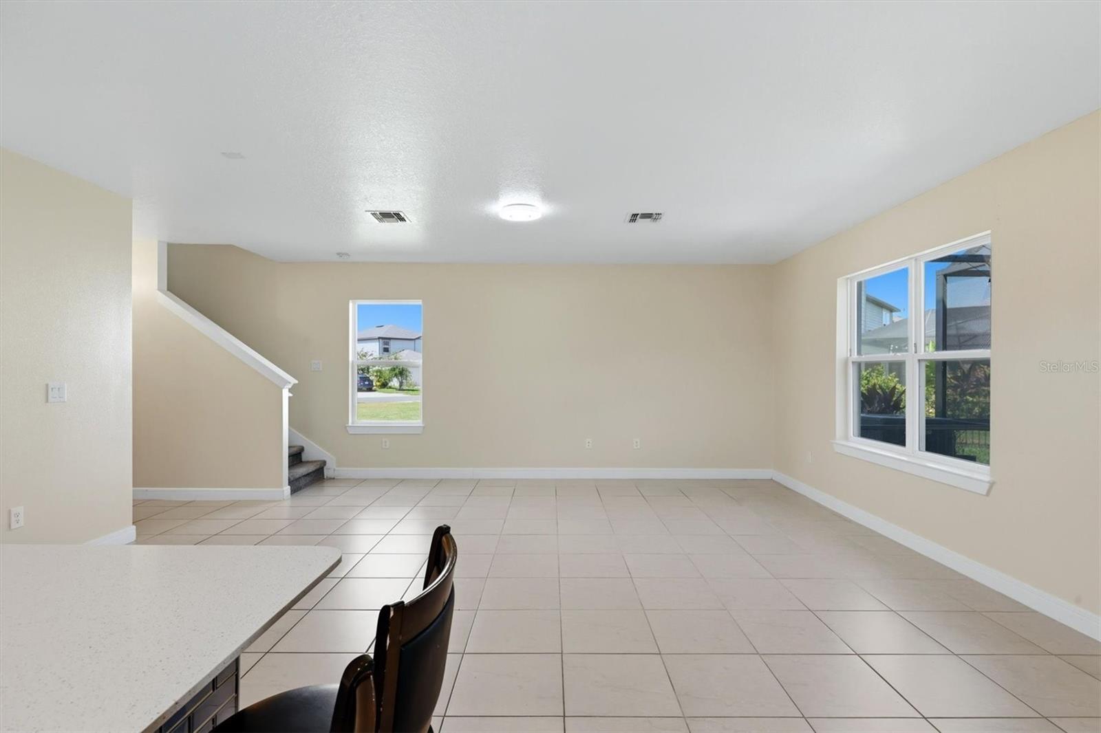 9108 Royal River Cir Property Photo 10