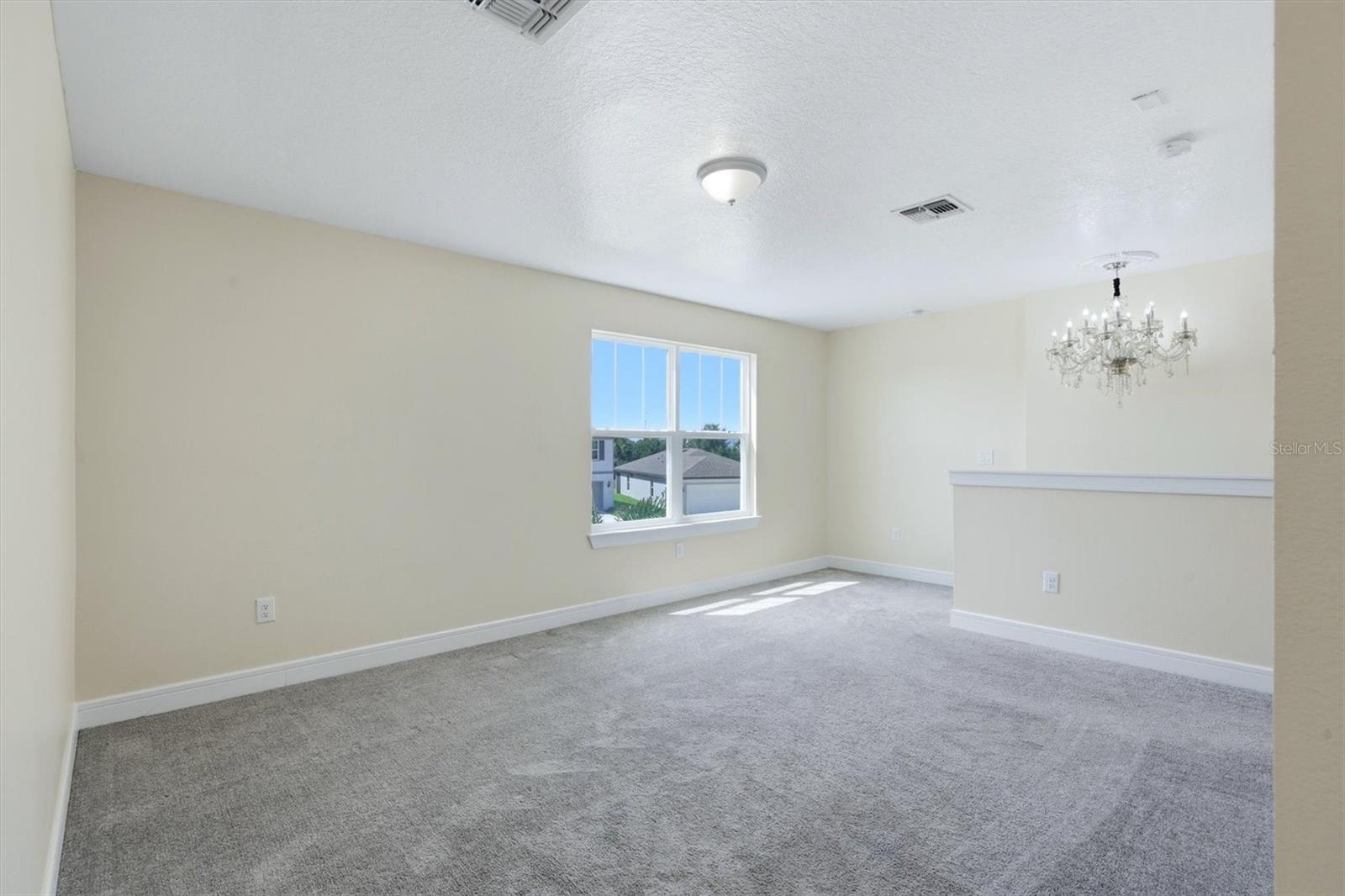 9108 Royal River Cir Property Photo 22