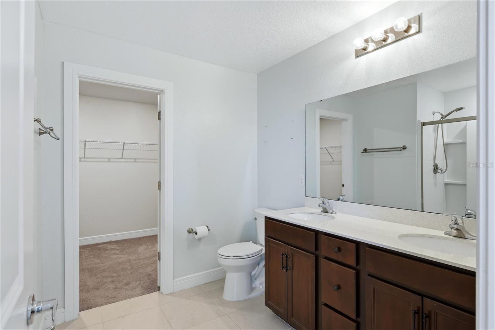 9108 Royal River Cir Property Photo 29