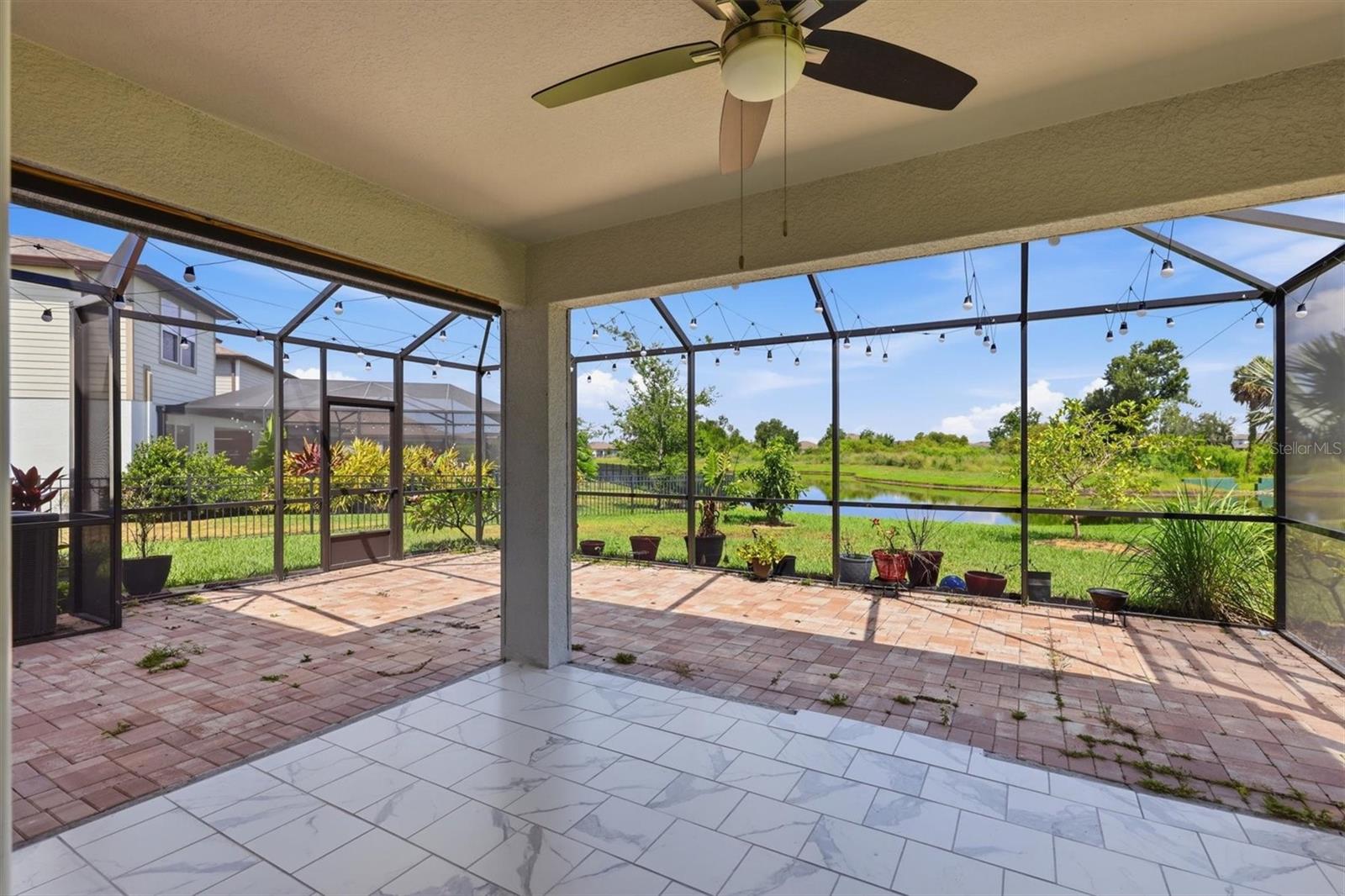 9108 Royal River Cir Property Photo 31