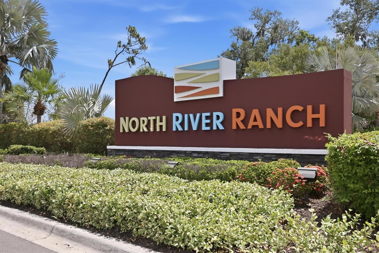 9108 Royal River Cir Property Photo 33