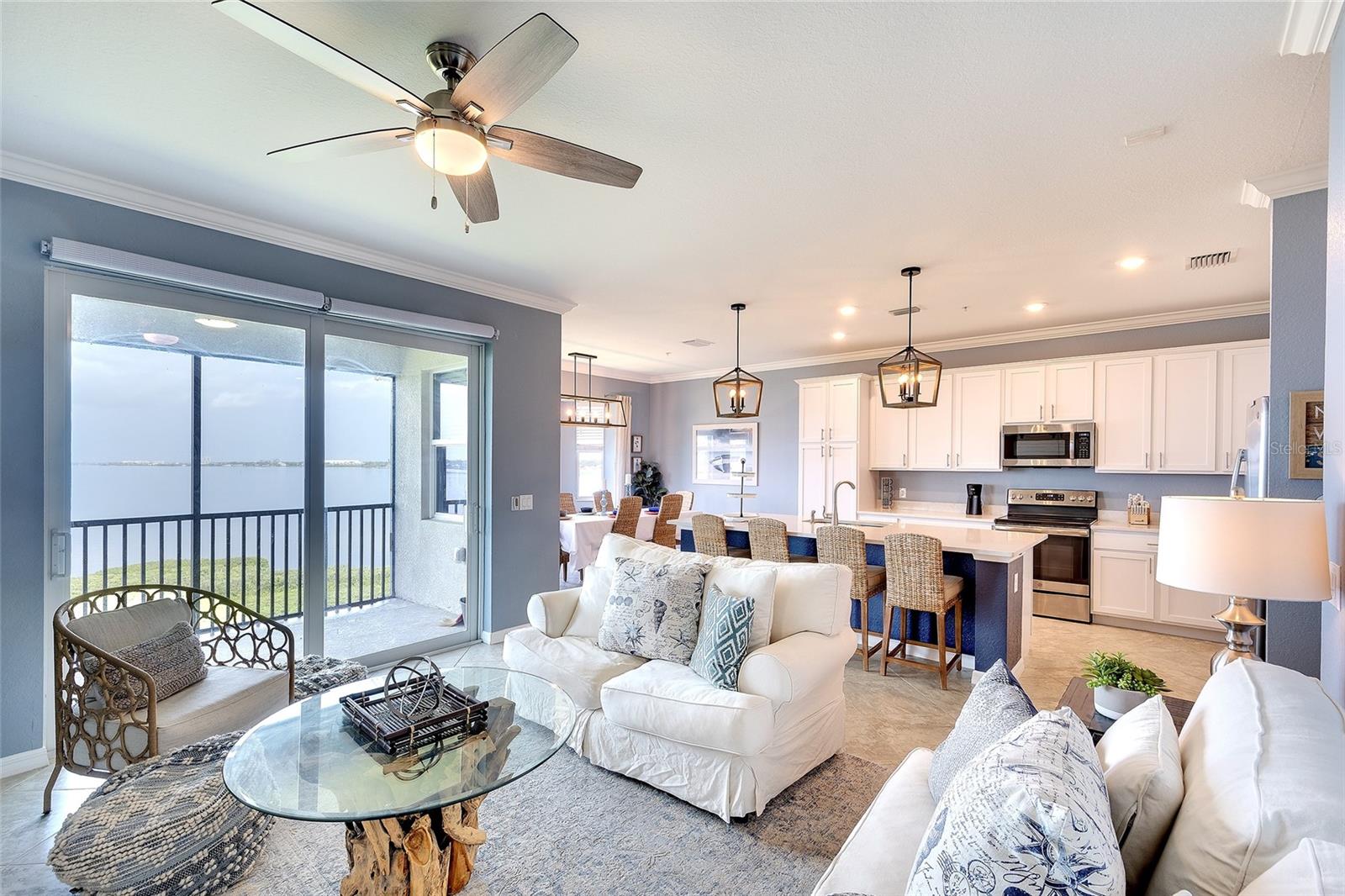 850 Tidewater Shores Loop #402 Property Photo 14
