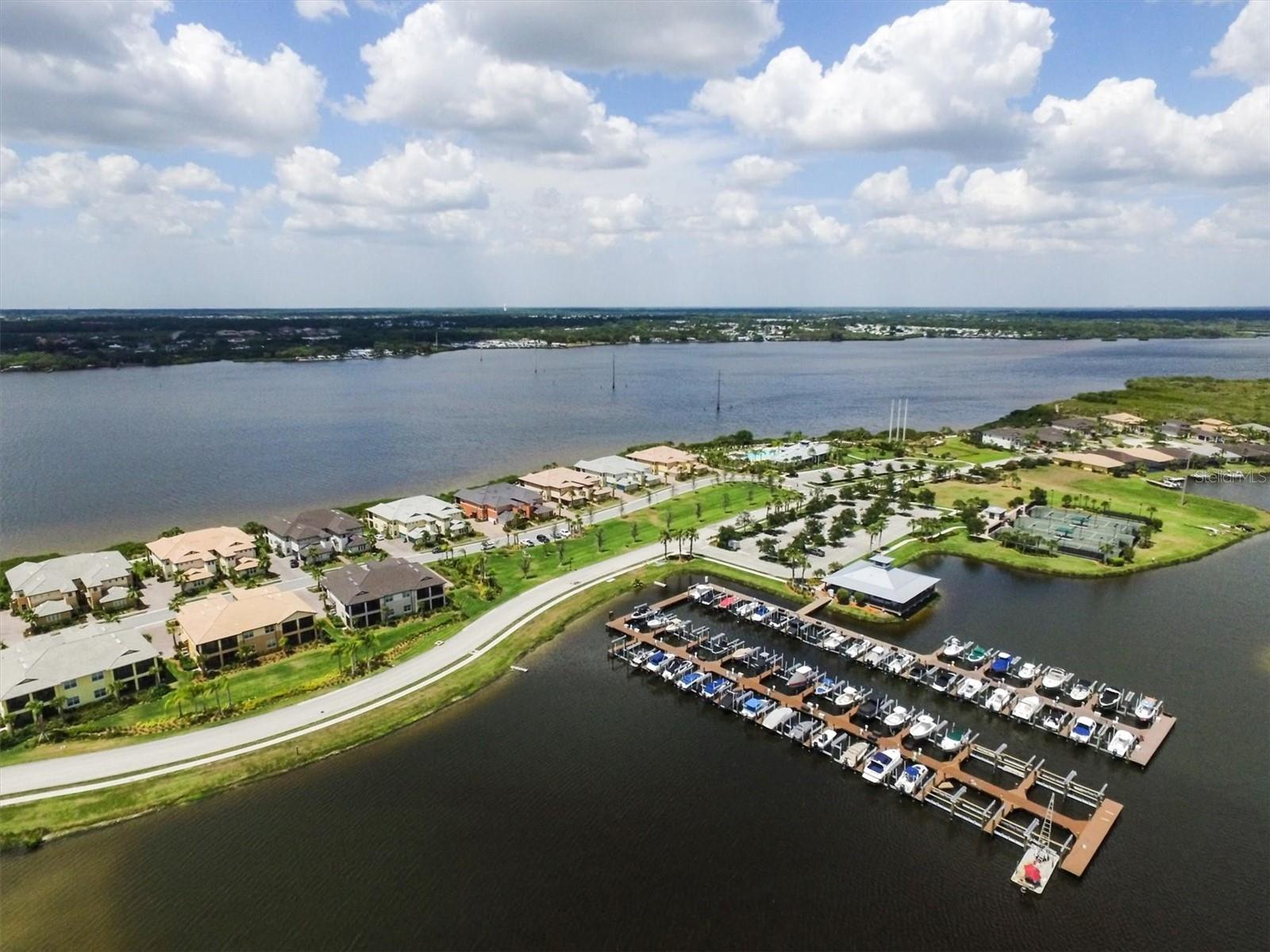 850 Tidewater Shores Loop #402 Property Photo 46