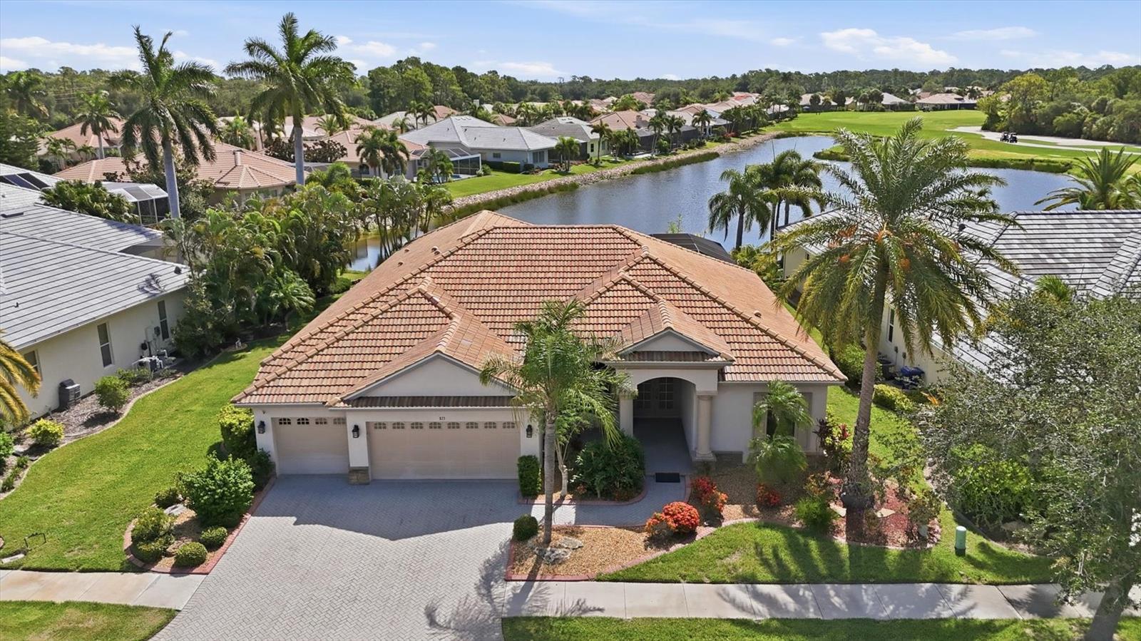 815 TROPEZ LN